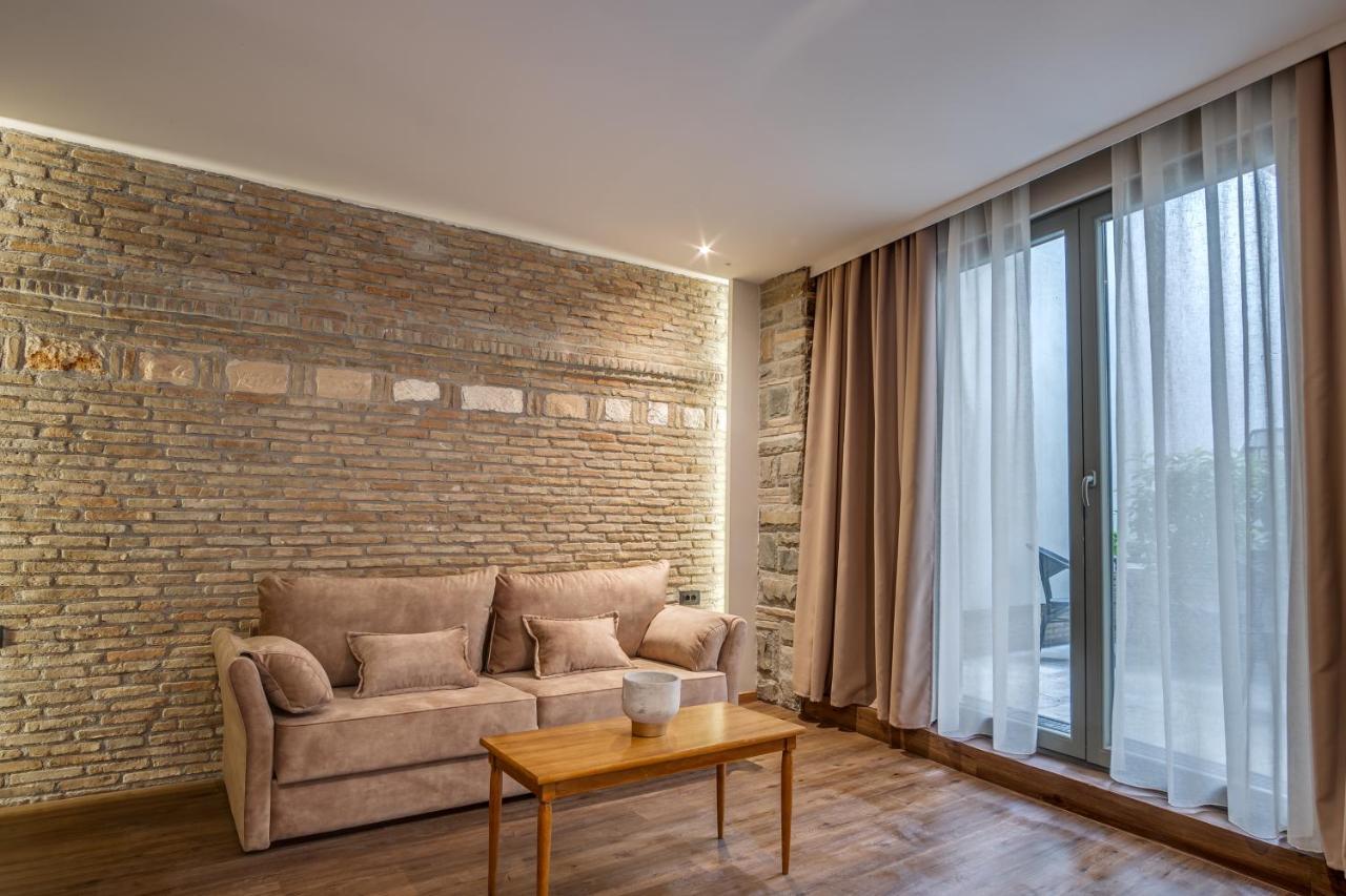 Deluxe Family Suite